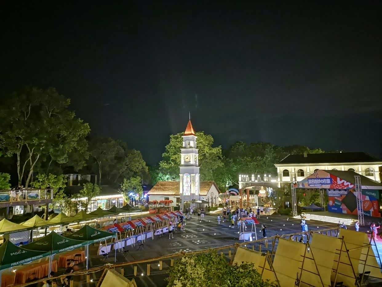 莫干山镇最繁华热闹的地方也是夜景最美的地方