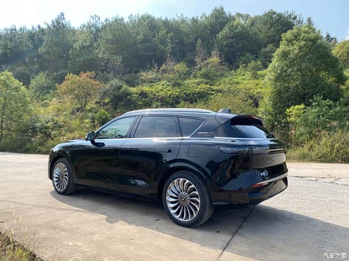 岚图提车使用一周优缺点