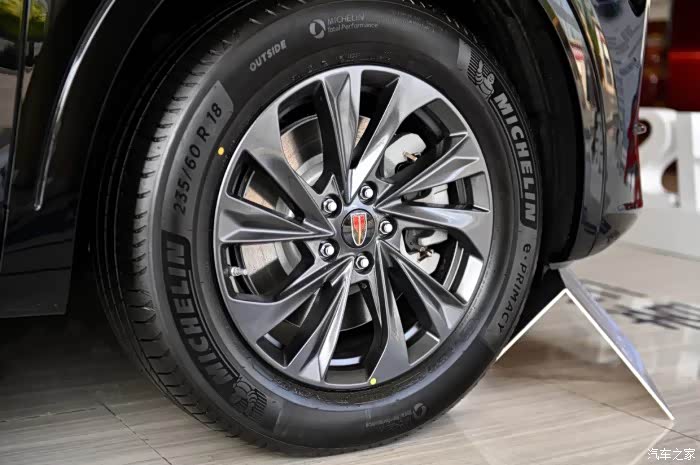 新红旗2023款红旗hs5看车试驾体验