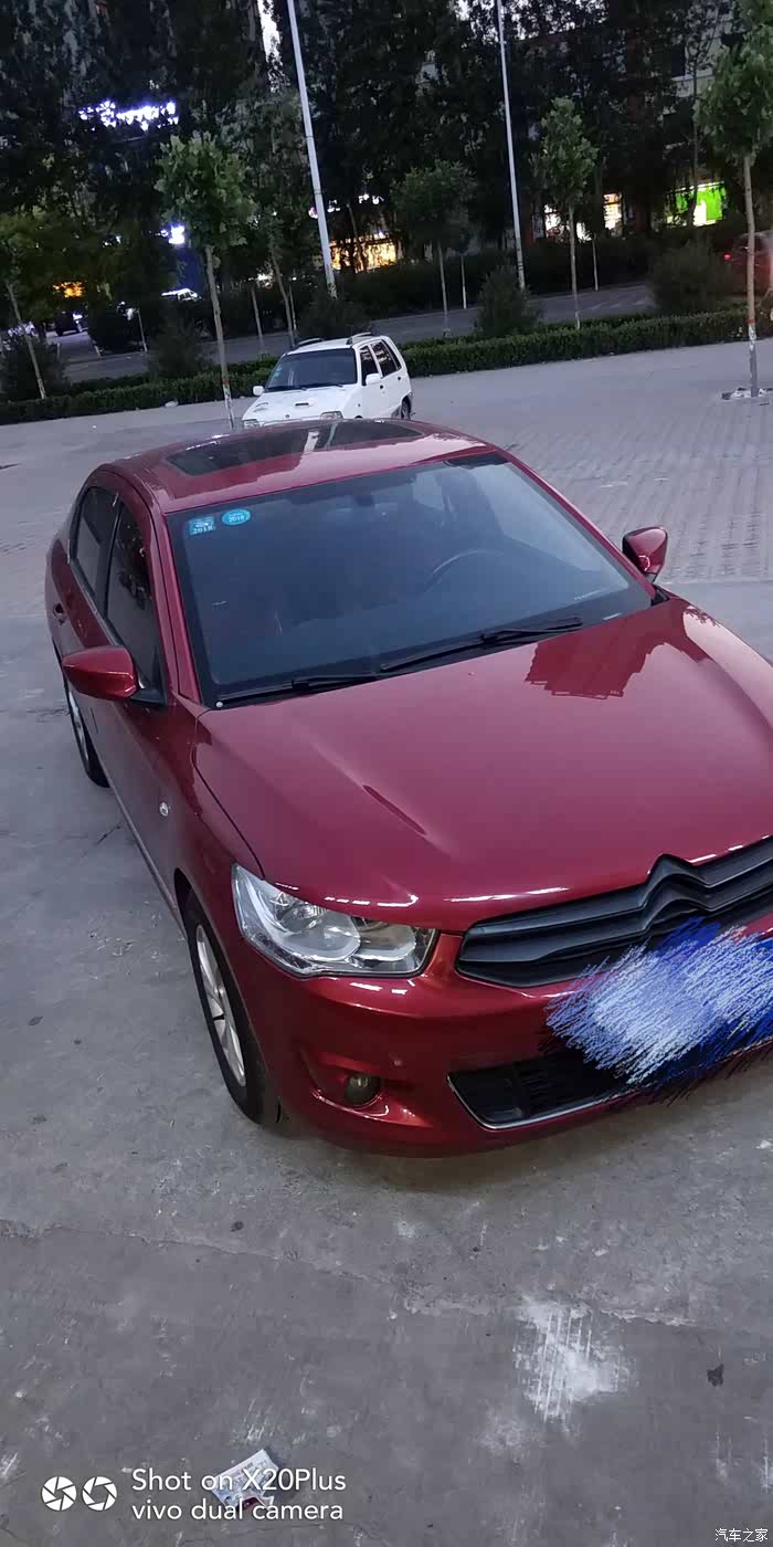 兄得,那个是雪铁龙爱丽舍好不好,不过308安全性只高不低,铝合金引擎盖