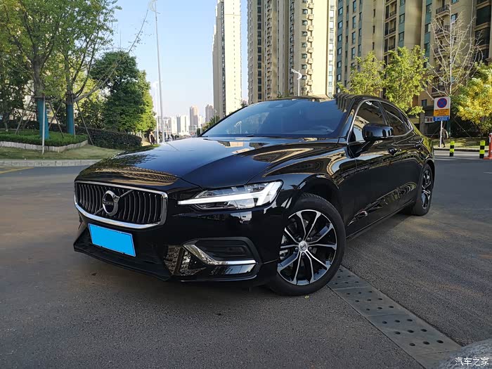 我的沃尔沃s60黑武士外观分享