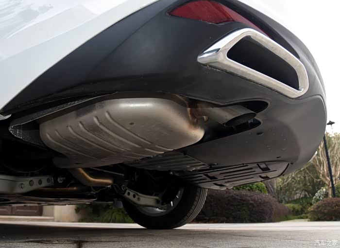 19款迈锐宝xl排气口有没有把隐藏改成外漏的