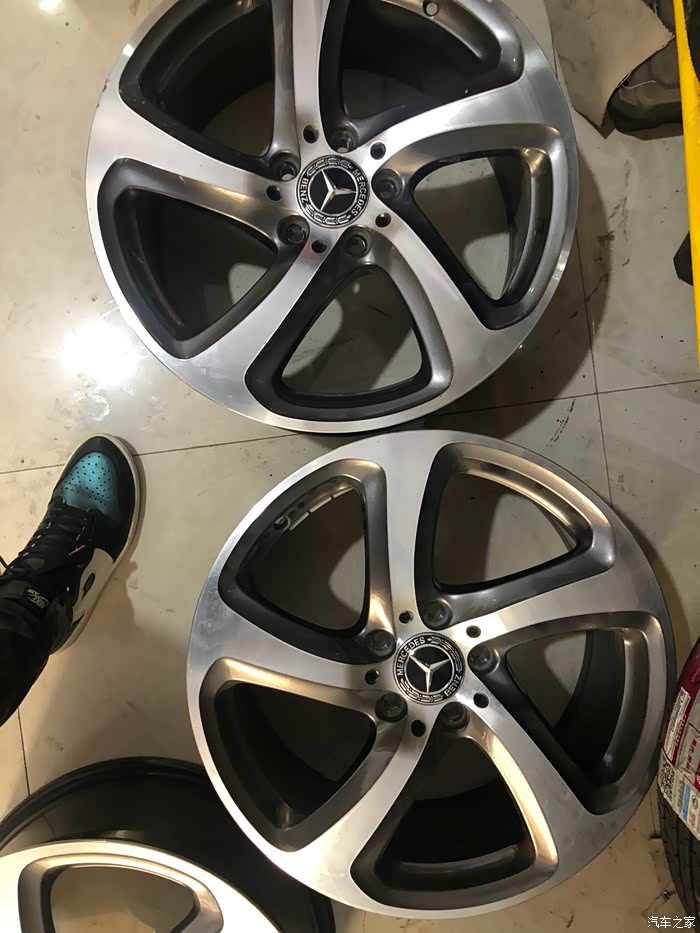 【图】出一套18寸的刀锋轮毂,几千公里_奔驰e级论坛_汽车之家论坛
