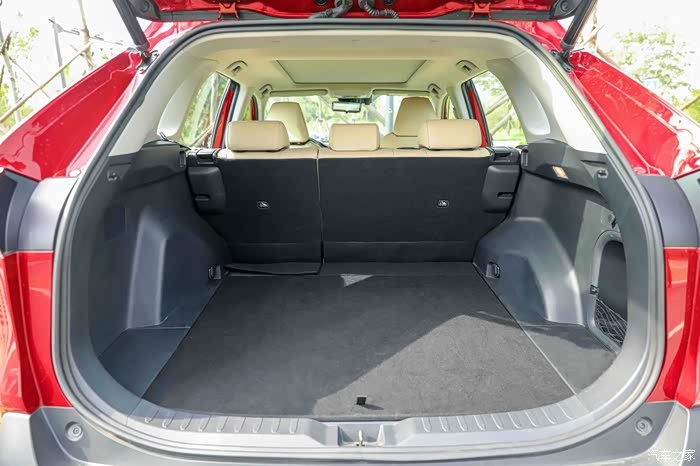 野性外表 油耗喜人 大壬体验一汽丰田rav4荣放双擎四驱旗舰版