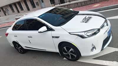 丰田致享提车一年多改装和感受——女友当车模(福利干货更新中)