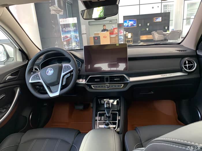 长春旗舰店在看新能源宋dm