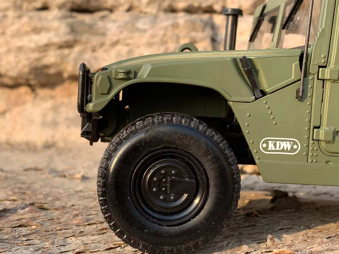 看看这款悍马h1真的很漂亮!