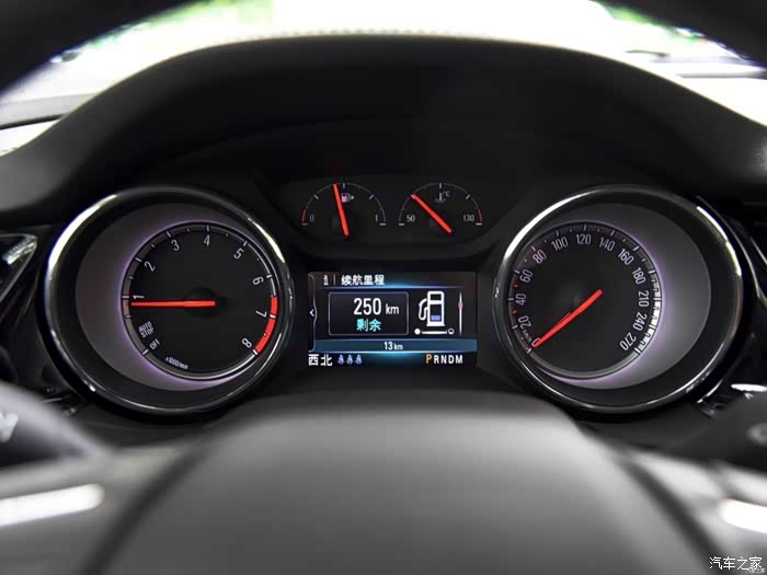 每次看到朋友圈有人发仪表盘不漏方向盘我就更加好奇猜出车型