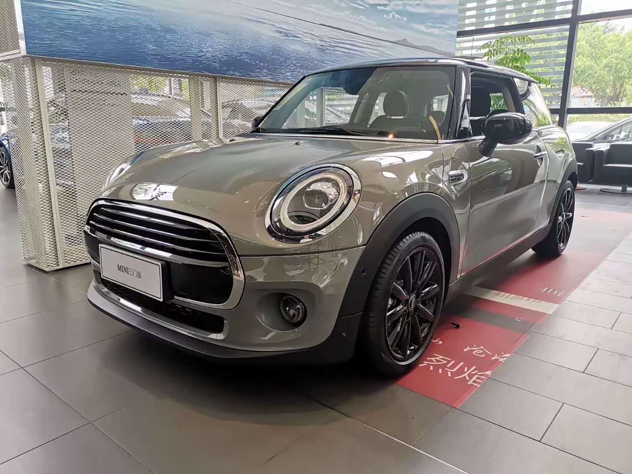 2021mini 1.5tcooper艺术家 三门落地多少钱