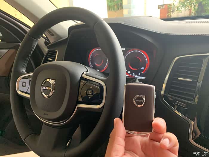 【图】不要试图了解它,因为你会爱上ta(19款智雅提车)_沃尔沃xc90论坛