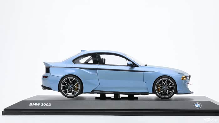 宝马2002hommage概念车模型欣赏