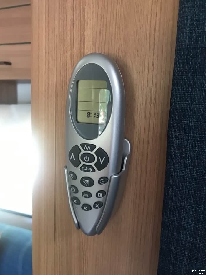 图 折腾完毕 准备换车 拖挂房车安装太阳能 空调 室外灯带 房车论坛 汽车之家论坛