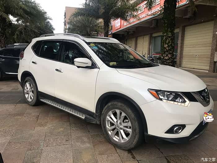 出16年9月上牌的25四驱豪华版珍珠白奇骏