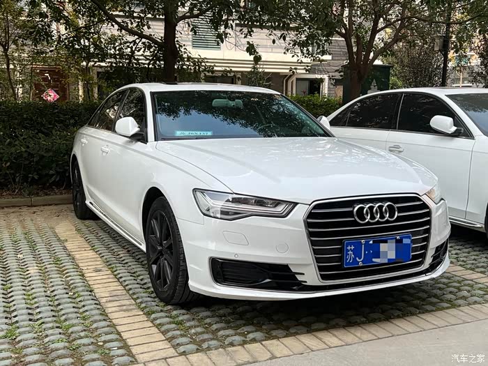 出白色2018款奥迪a6l