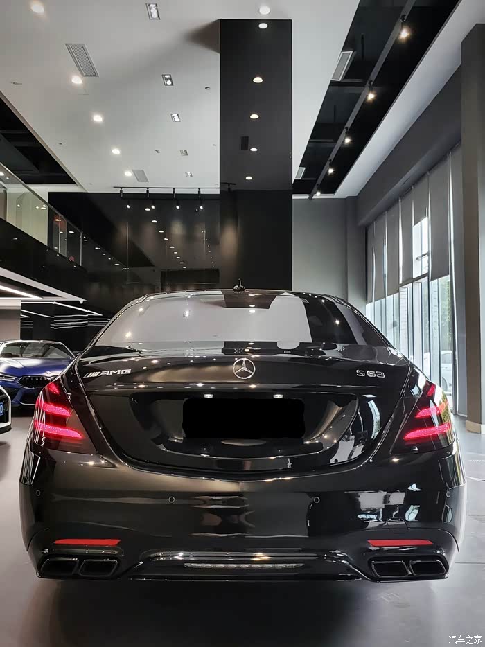 19年奔驰s63极品