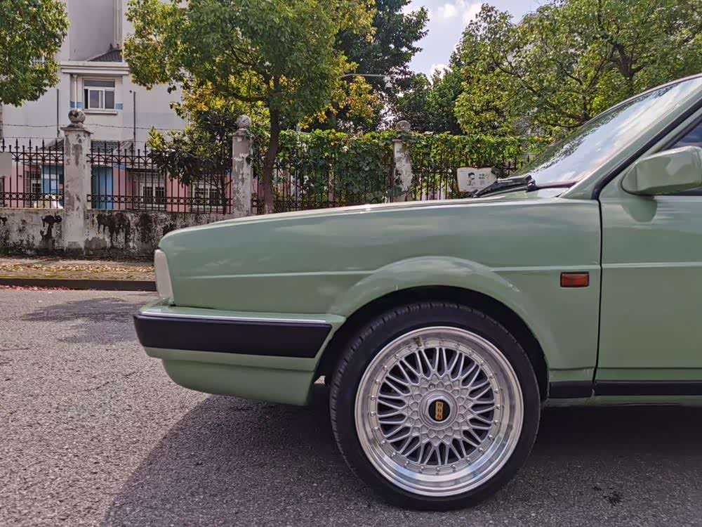 淡苹果绿桑旅还原了passatb2的复古神韵