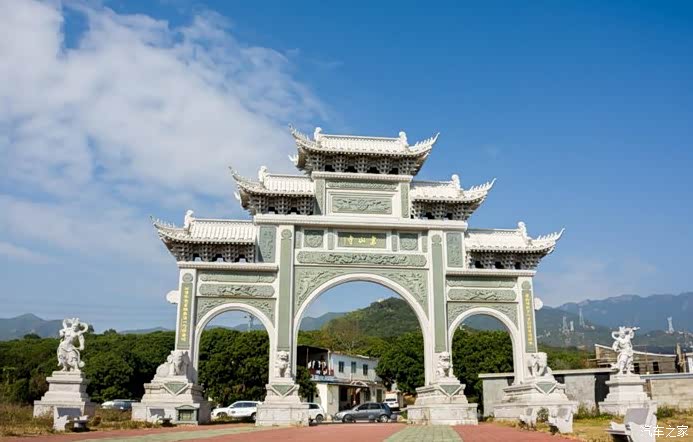 游东山寺赏优美风景