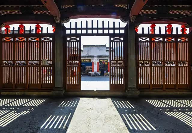 追慕堂是西递胡氏祭拜先人的祠堂