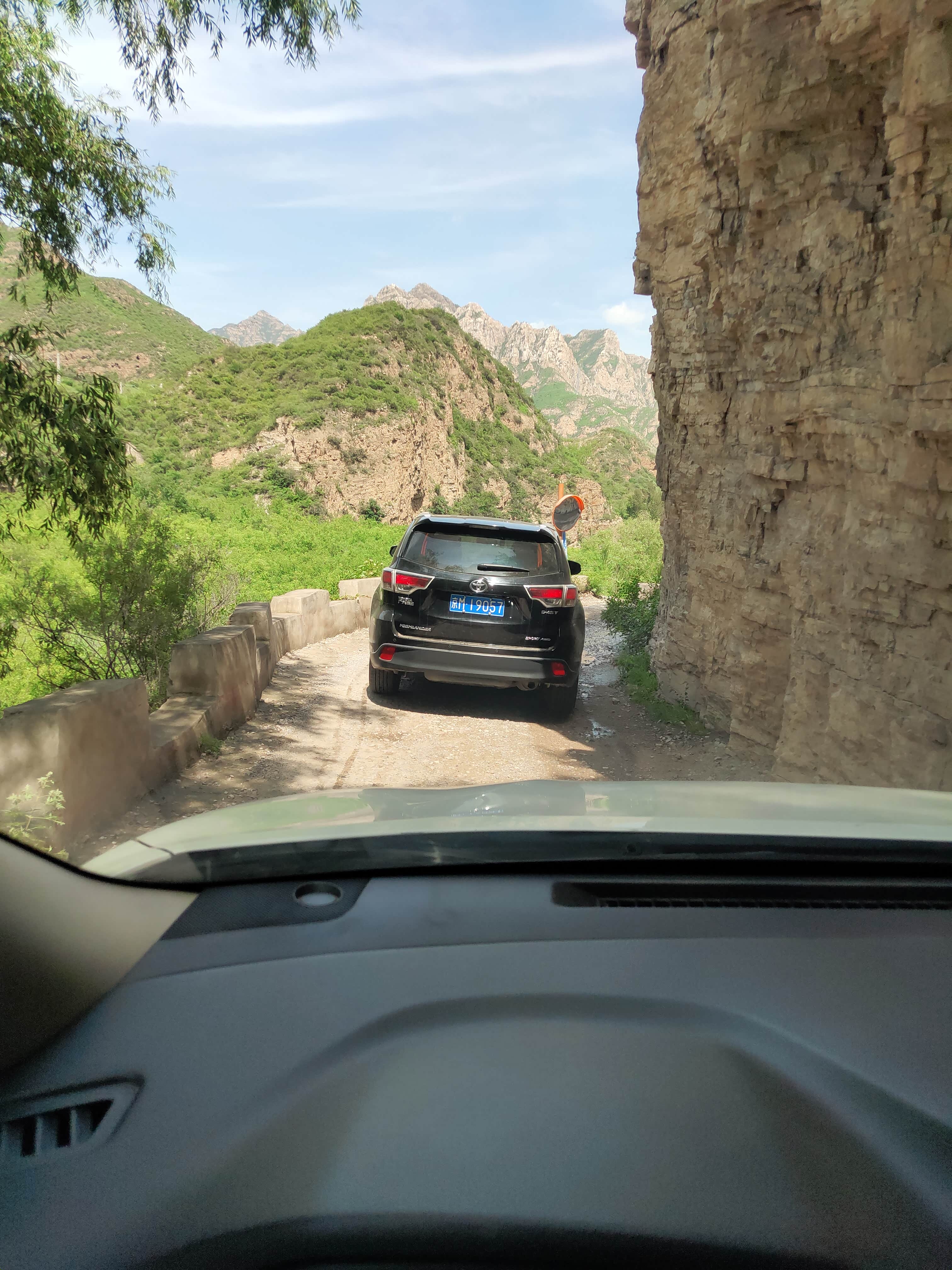 体验幽州古道,穿越河北怀来挂壁公路