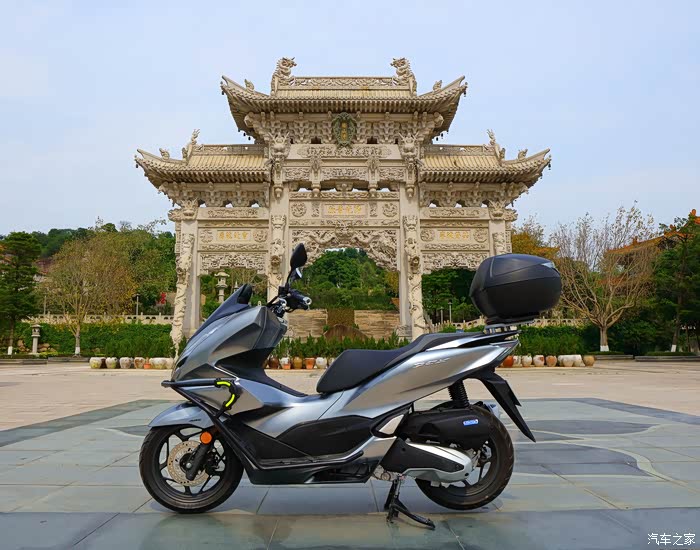 【图】求教夏德39尾箱,有必要装靠背吗?_摩托车论坛_汽车之家论坛