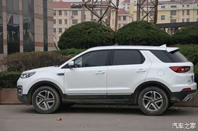 开cs55带着表妹自驾游南京鸡鸣寺求姻缘之旅