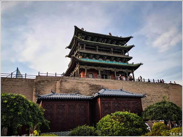 从平遥古城出来,我们前行了两个小时,到达阳泉市入住.