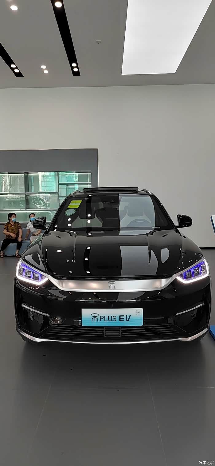 心心念念的比亚迪新能源车综合考虑最终选择宋plusev黑色