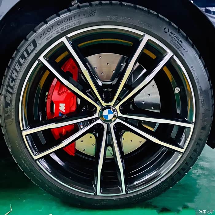 宝马mp刹车卡钳