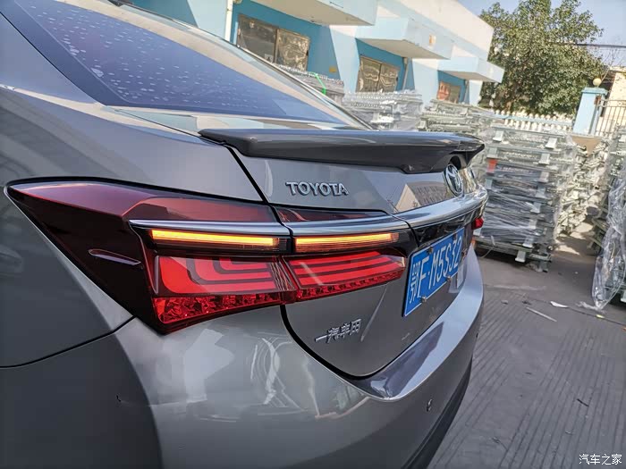 1418卡罗拉双擎尾灯改装