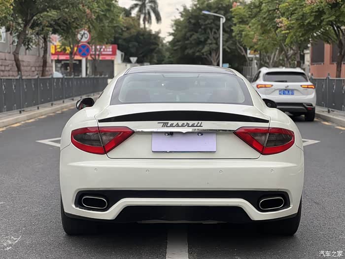 新到玛莎拉蒂gt