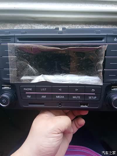 朗逸的cd机不用解码器可以直接安在桑塔纳上面么?