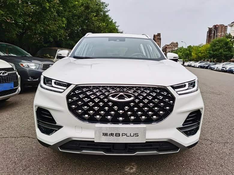 瑞虎8plus,将会拥有密布着点矩镀铬填充而成的多边形格栅_长安睿行s50