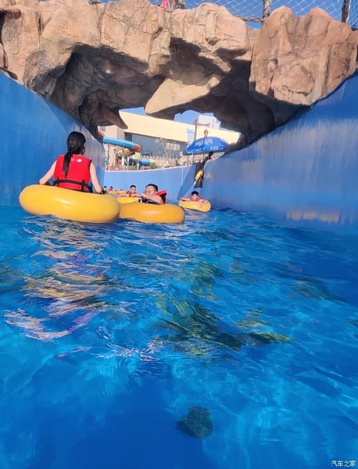 37度梦幻海水上乐园清凉自然嗨配合37的夏天