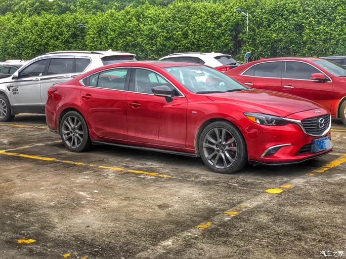 阿特兹有四驱?这车没有一气马自达标志,是不是进口货啊