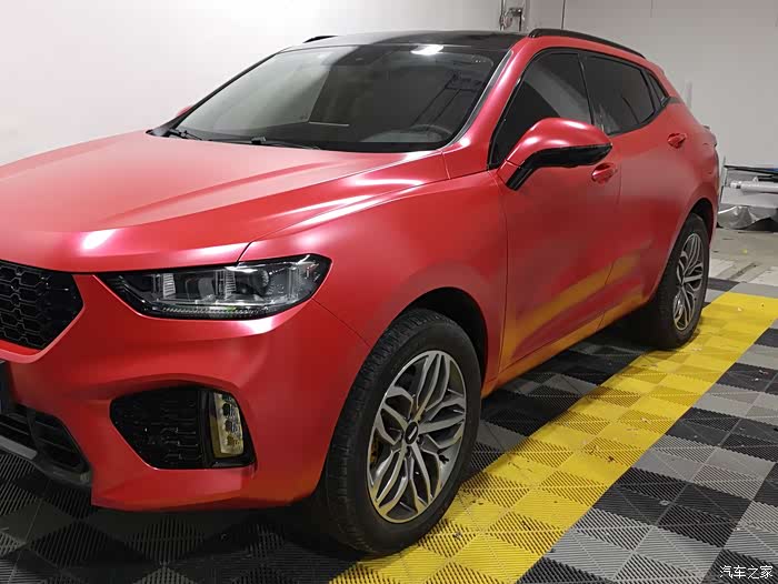 二十万分之一改色心心念的电光烈焰红