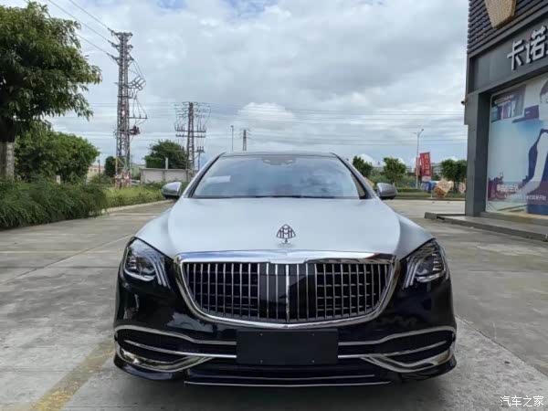 奔驰迈巴赫s680v1260t黑银双拼色太漂亮了