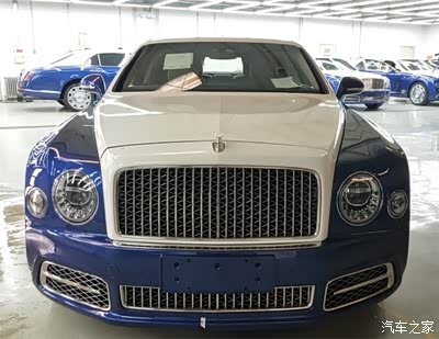 罕见双拼色宾利慕尚 与生俱来的贵族气息