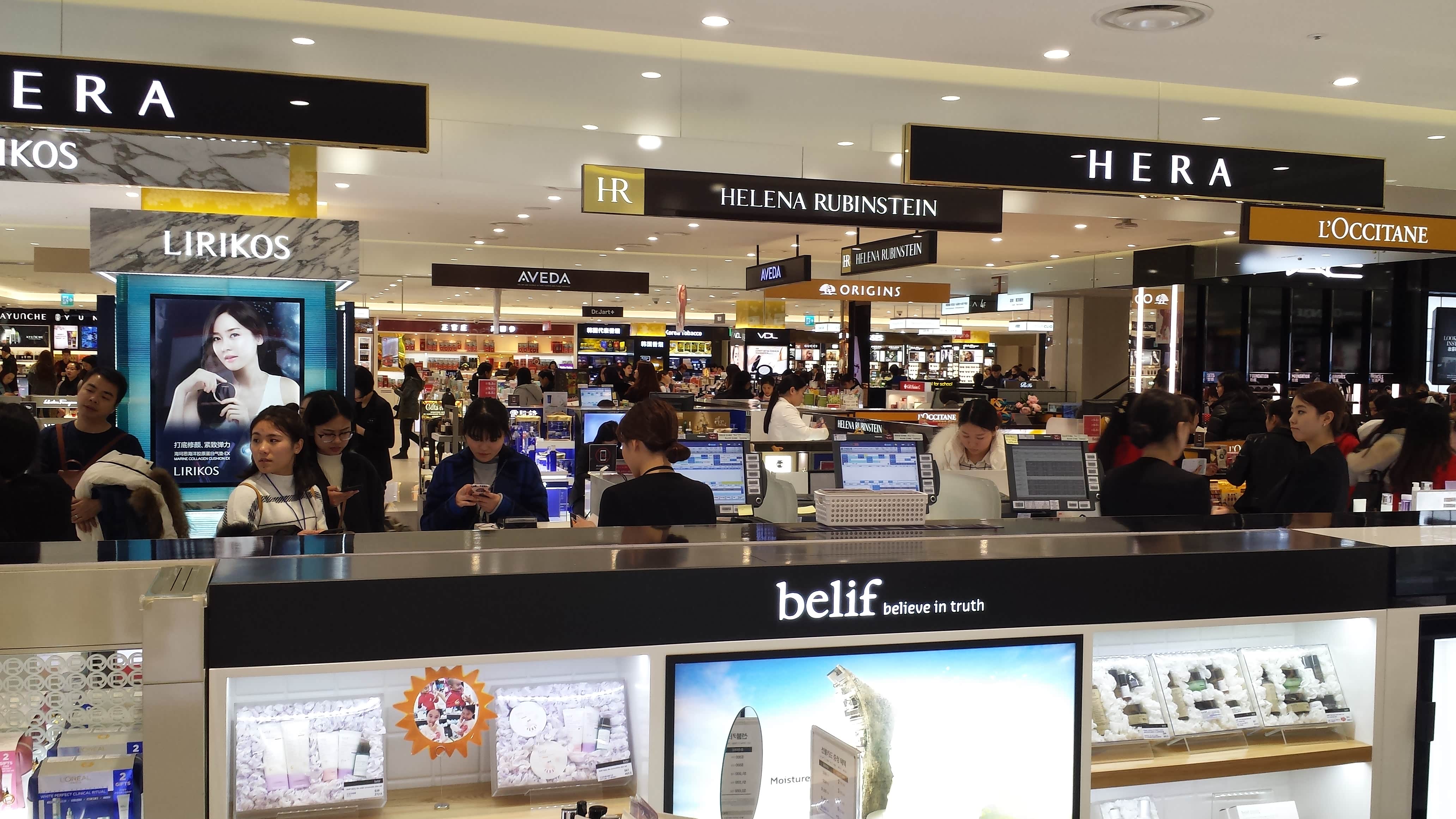 国际名牌琳琅满目