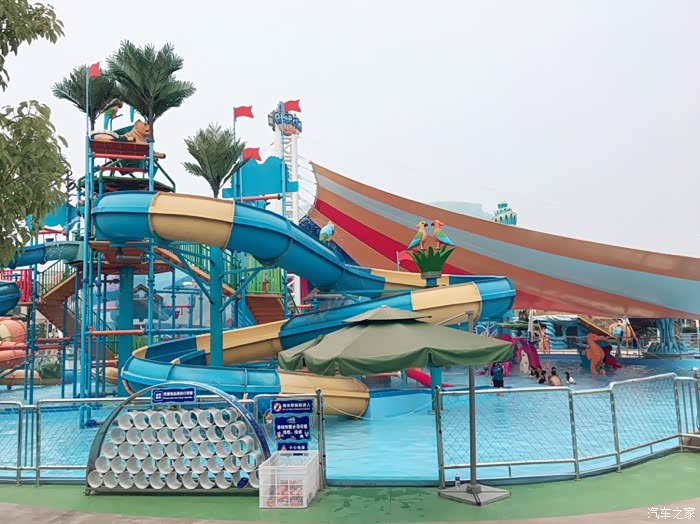 漯河领克车友小聚首发齐聚水上乐园畅享夏日好时光