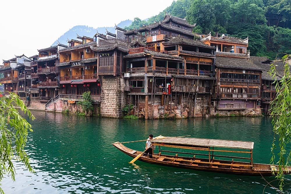 湘西凤凰古城,小桥流水人家.