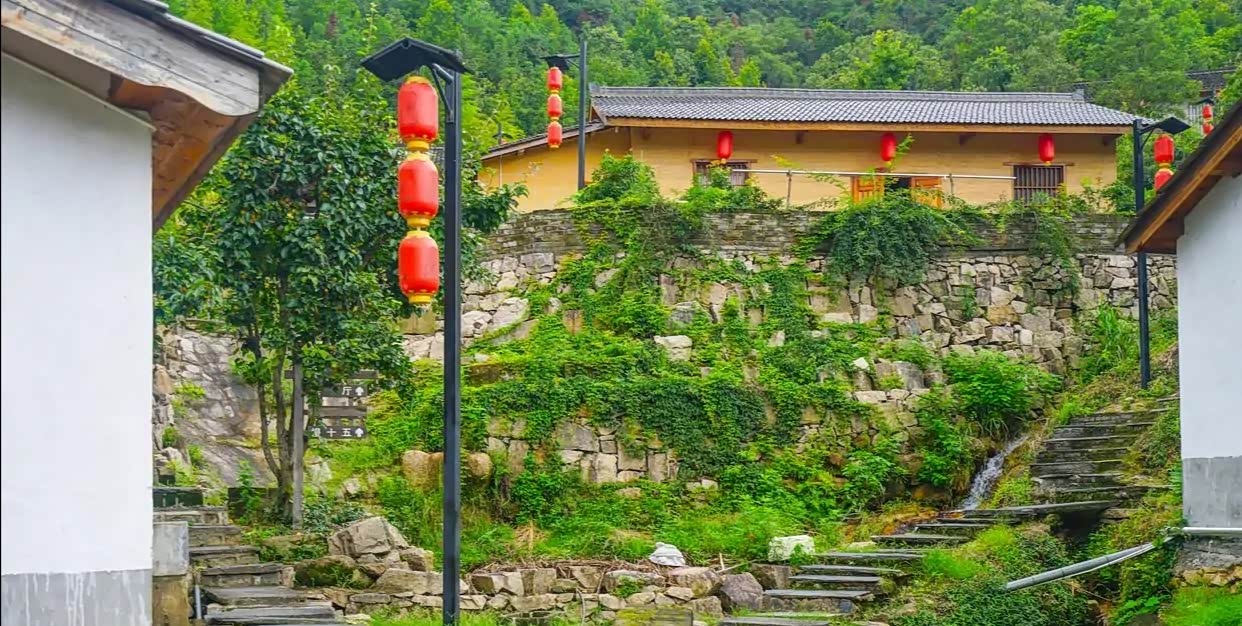 慢庄听名字好像就是岁月悠闲的地方坐落在安徽池州市石台县