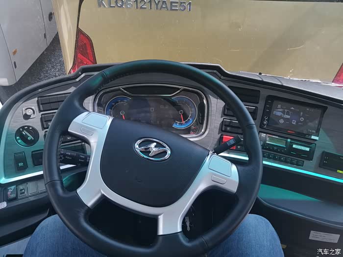 仪表台越来越先进咯