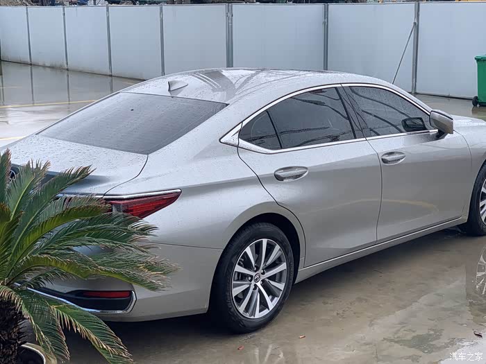 【图】出es200,银色20款_雷克萨斯es论坛_汽车之家论坛