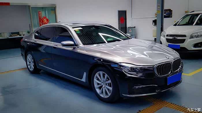 震撼大作来袭宝马730li双拼实拍