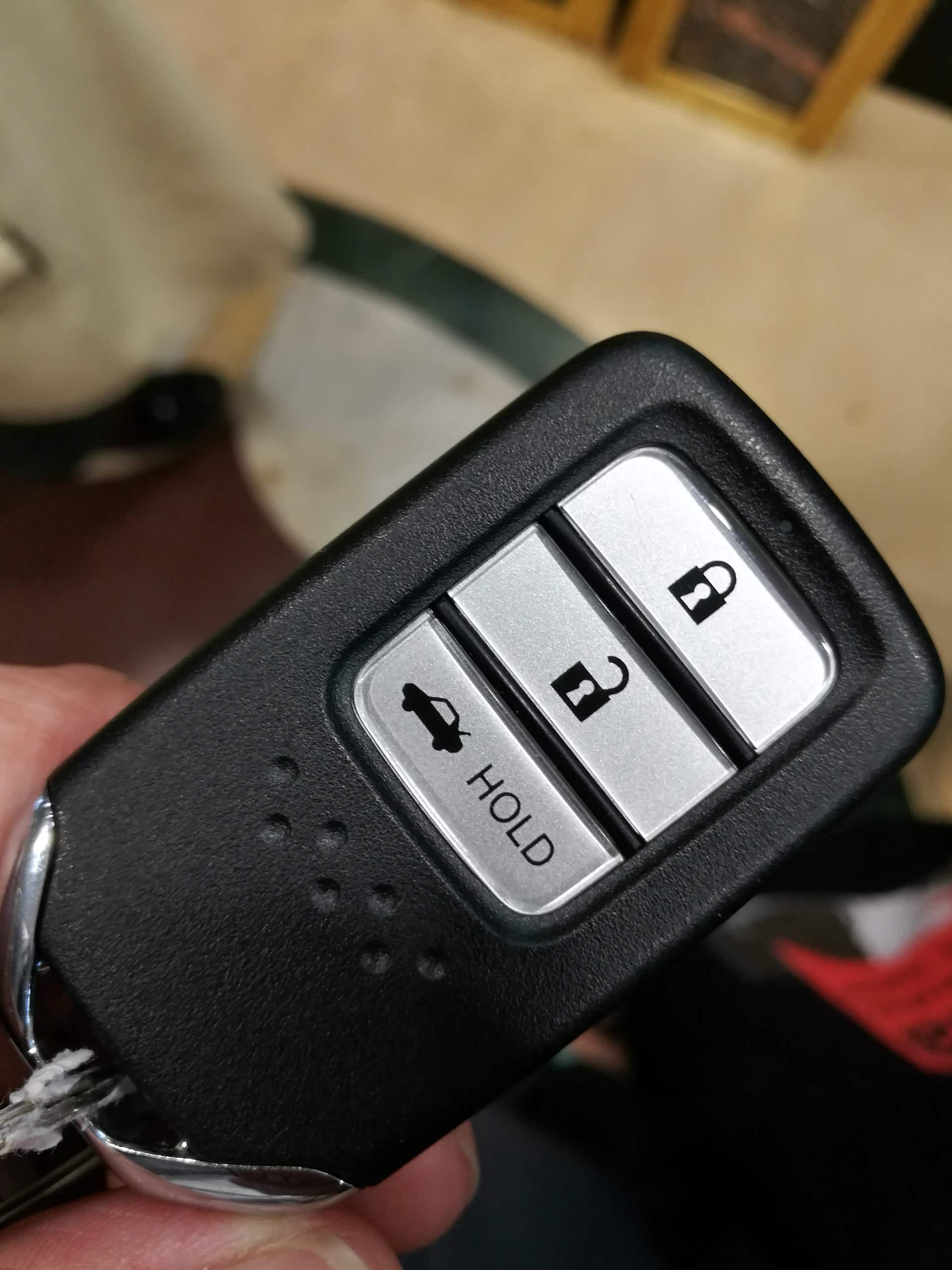 关于雅阁混动钥匙的问题?