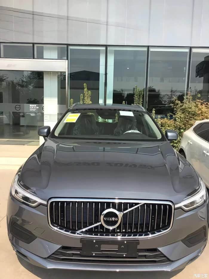 1642 | 回复: 9 沃尔沃xc60论坛 想入手t5,大家给发几张幻夜银的照片