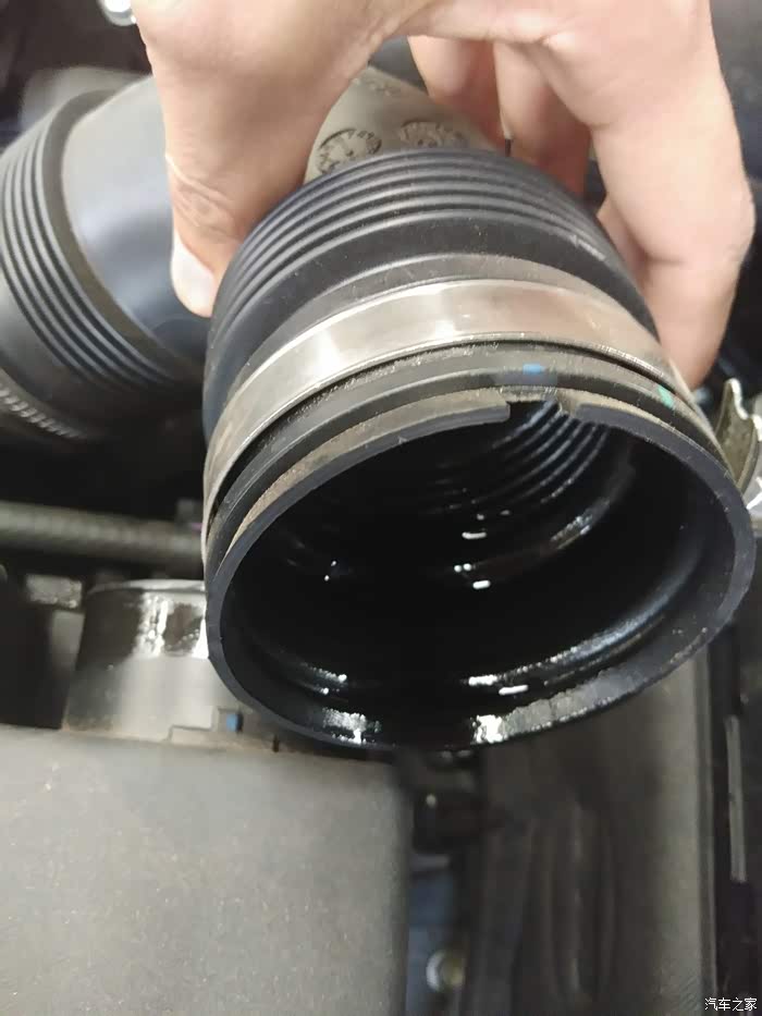 涡轮增压器漏油