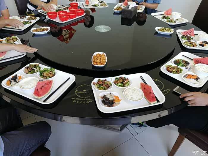 接来就收官仪式,车辆讲解,领导慰问,合影!细节就不多说了!