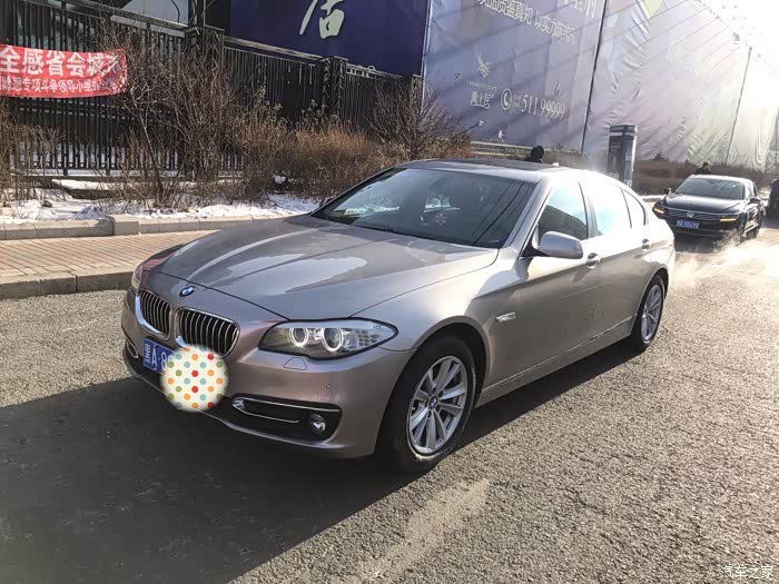12年末宝马5系香槟金哈尔滨