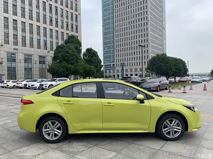 max全新雷凌第二波有一黄叫柠檬黄